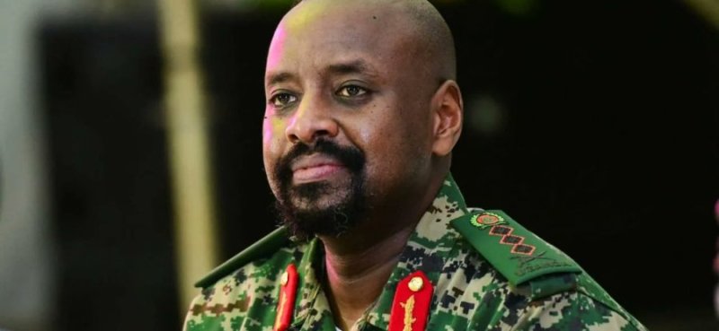Gen. Muhoozi ngo yiteguye kuyobora ingabo 100,000 za UPDF muri Israel 
