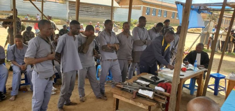 RDC: Abasirikare 13 bakatiwe urwo gupfa