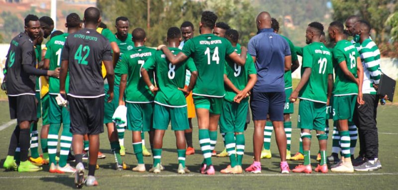 Kiyovu Sports yatandukanye n'abakinnyi 15 n'abatoza bungirije