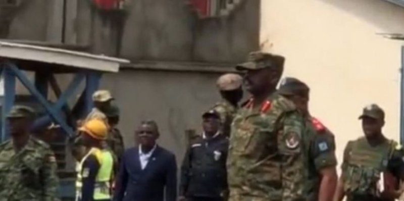 Gen. Muhoozi yagiye muri RDC nyuma yo guhabwa igisirkare cya Uganda