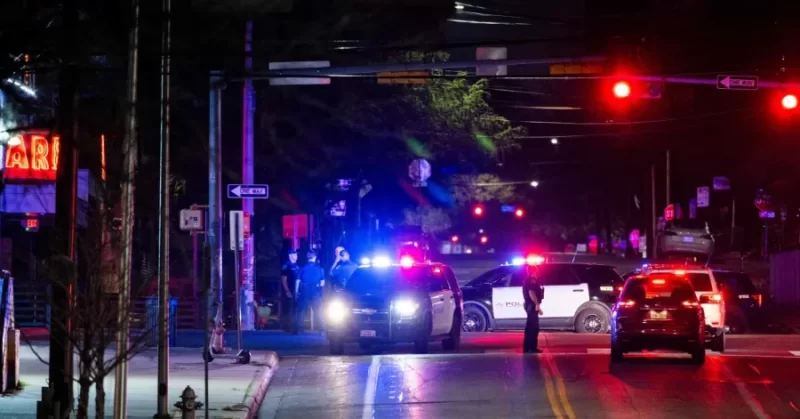 Texas: Uwishe arashe abantu 2 yasanganwe amafoto y'abayobozi ba Iran