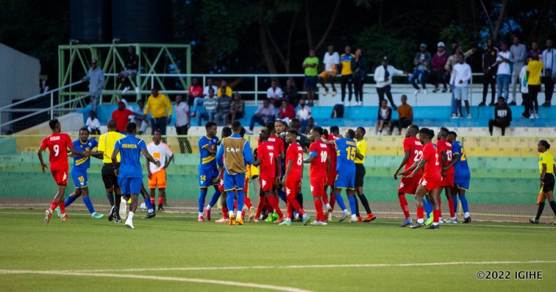Hamenyekanye impamvu yihariye yatumye abanya Sudani bakubita Muhadjiri