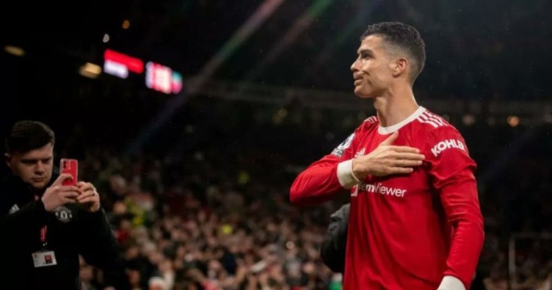 Ten Hag yavuze birambuye ku myitwarire mibi ya Cristiano Ronaldo