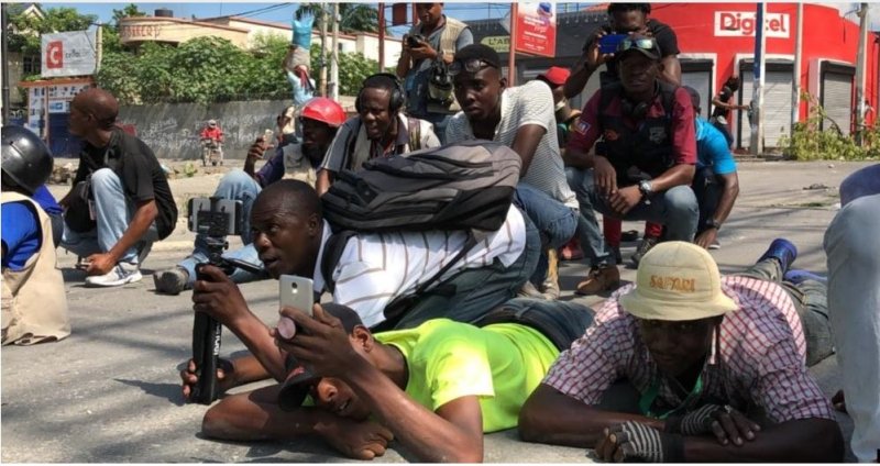Haiti:Abanyamakuru 2 biciwe mu kazi kabo ko gushaka Amakuru