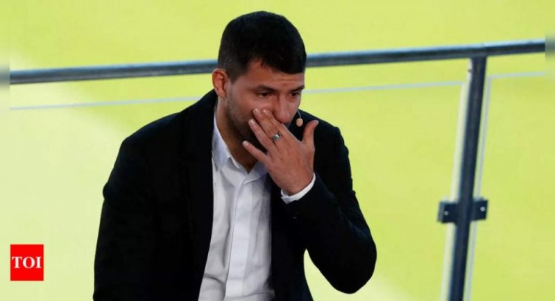 Ku myaka 33,Sergio Aguero yasezeye ku mupira w'amaguru mu marira menshi