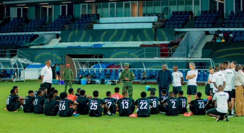 Gen Mubarakh yageneye ubutumwa abakinnyi ba APR FC
