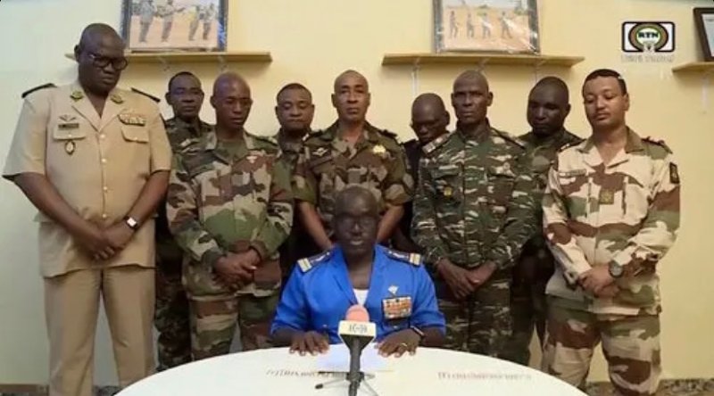 Niger: Abahiritse ubutegetsi bakomeje gufunga abari muri Guverinoma