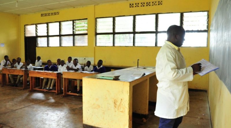 "Hari gahunda yo kongerera umushahara wa Mwarimu n'uw'abakozi b'utugari"-Minisitiri w'Intebe