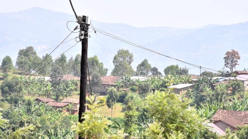Muhanga: Amashanyarazi yabaruhuye agatadowa no gusekura imyumbati
