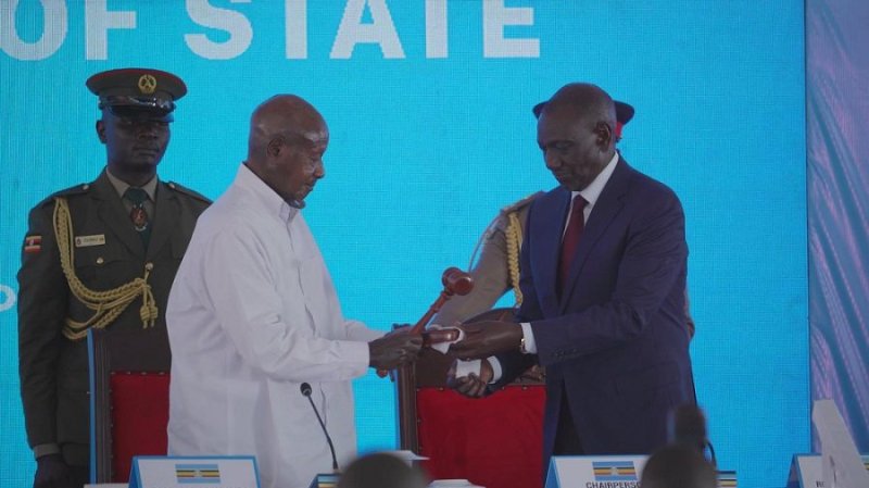 Museveni yatangiye kuyobora EAC, asaba ibihugu kunga ubumwe nka Amerika