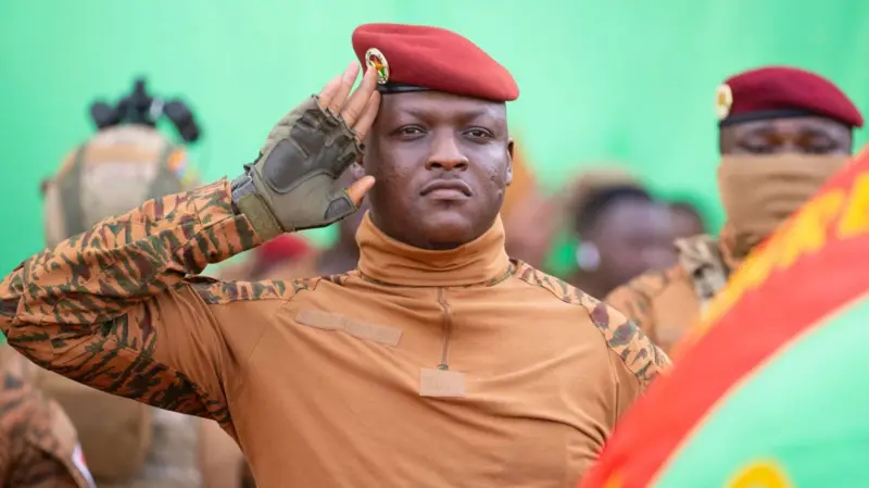Burkina Faso: Amayobera ku masasu yarasiwe hafi y'ibiro by'umukuru w'igihugu