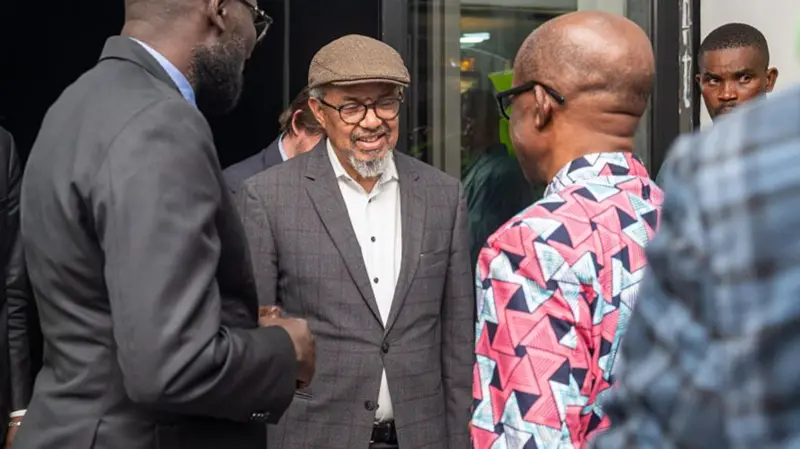 Umuyobozi mukuru wa OMS yagiriye uruzinduko muri Congo abizeza ihagarikwa rya Ebola.