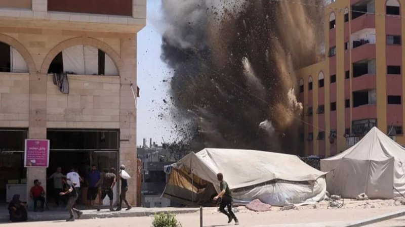Abatuye Gaza bakomeje guhunga ku bwinshi nyuma yuko Israel yatangije ikimeze nk'imperuka yabo!