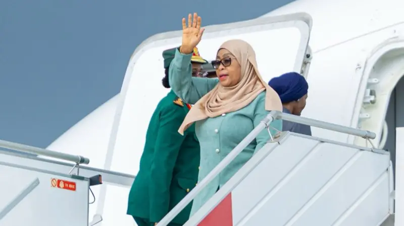 Perezida Samia yagiye mu Burusiya atumiwe na Putin