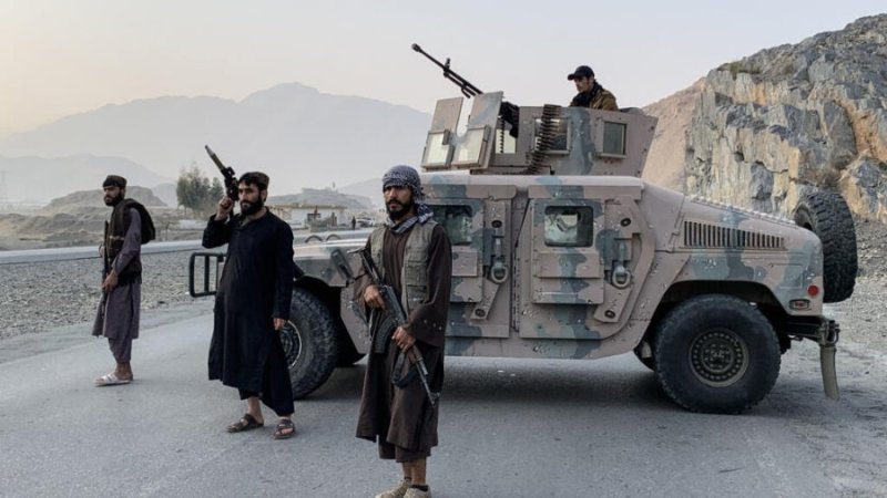 Pakistan yatangije “intambara yeruye” kuri Afghanistan, indege z'intambara zigaba ibitero i Kabul