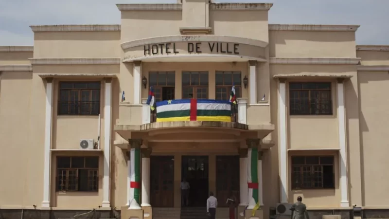Bangui: Bamwe mu bakozi b'umujyi bitambitse meya bamubuza kwinjira mu biro bye