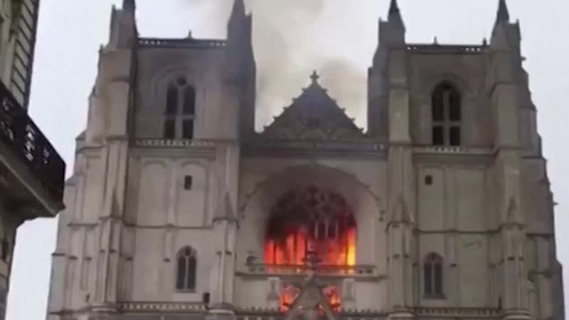 Umunyarwanda wari wafunzwe kubera inkongi yibasiye katedrali ya Nantes yarekuwe
