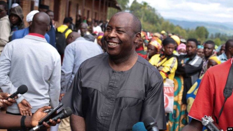 Burundi: Ba bantu 3 bashinjwe gushaka kwica perezida Ndayishimiye bamenyekanye imyirondoro