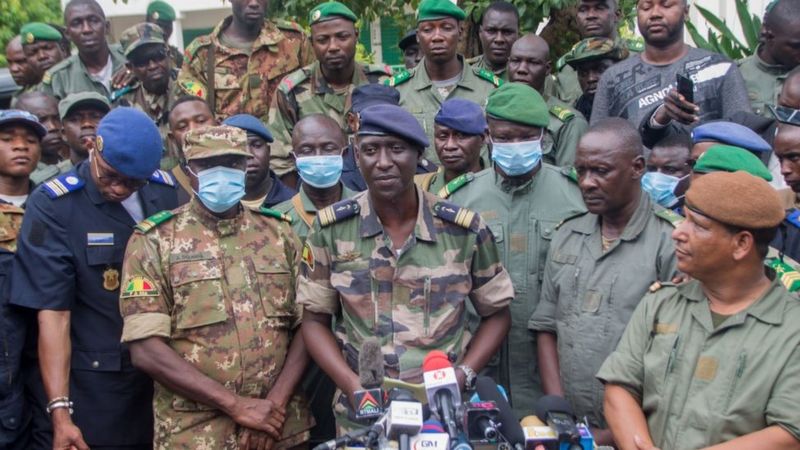 Mali: Abasirikare bafashe ubutegetsi bavuze kuri perezida w'inzibacyuho