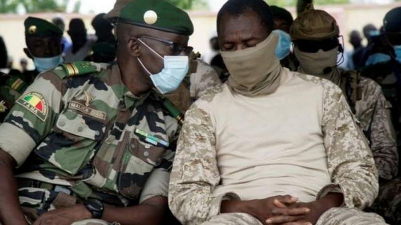 Mali: Agatsiko k'abasirikare kahawe icyumweru ngo gashyireho perezida w'umusivile