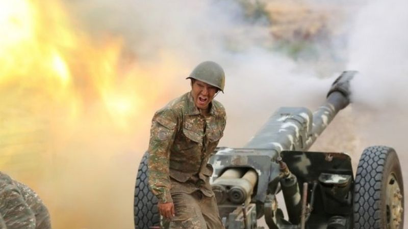 Armenia – Azerbaijan: Abantu hafi 100 bamaze kwicirwa mu mirwano mu karere ka Nagorno-Karabakh