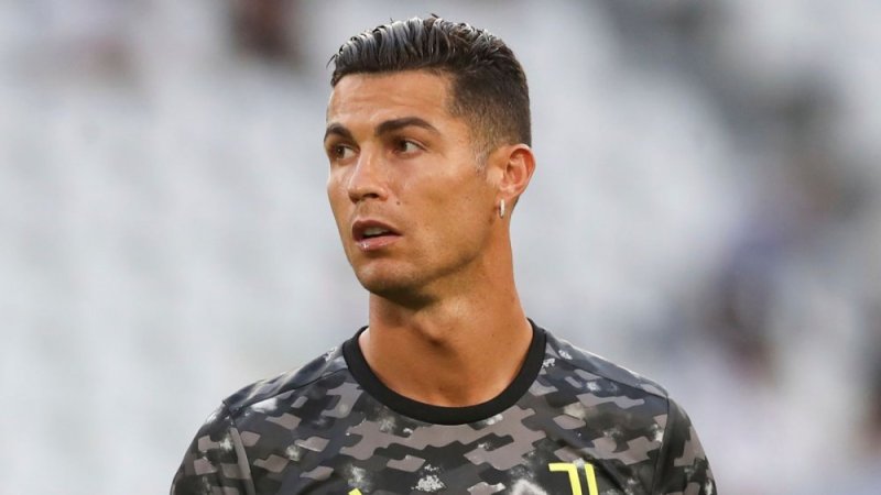 Cristiano Ronaldo yasezeye kuri bagenzi be bakinana muri Juventus