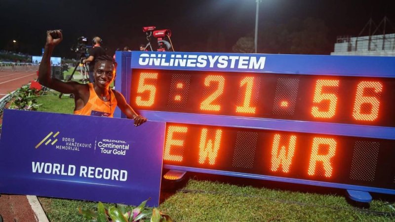 Burundi: Francine Niyonsaba yaciye agahigo ku isi mu kwiruka 2000m Perezida amwifuriza gutera imbere nk'umuzinga