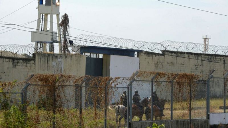 Ecuador: Imirwano hagati y'imfungwa kuri gereza y'i Guayaquil yapfiriyemo abarenga 100