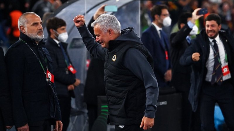 Mourinho yavuze impamvu yamuteye kurira AS Roma itsinze aha ubutumwa Real Madrid