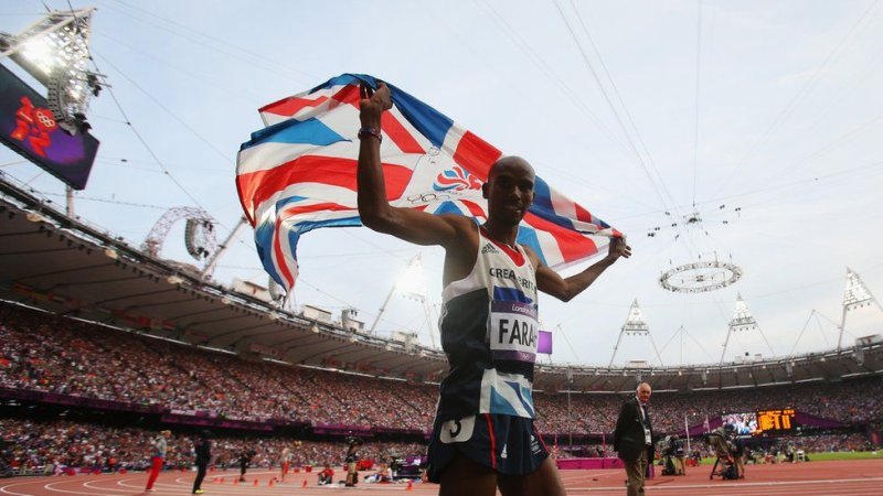 Sir Mo Farah yahishuye uko yajyanwe mu Bwongereza acurujwe ari umwana akaba icyamamare