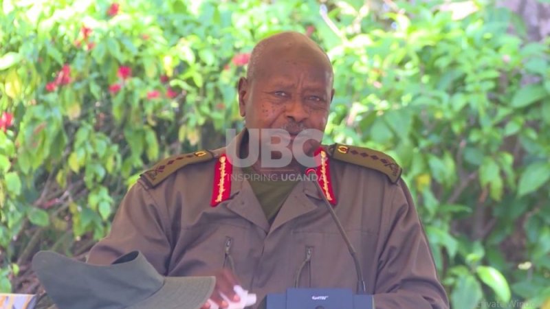 Perezida Museveni yahaye ubutumwa bukomeye intumwa za Tshisekedi zamusuye zije kumuregera u Rwanda