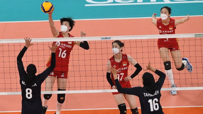 Volleyball: Abashinwa barakajwe n'ikipe y'igihugu yakinnye yambaye udupfukamunwa