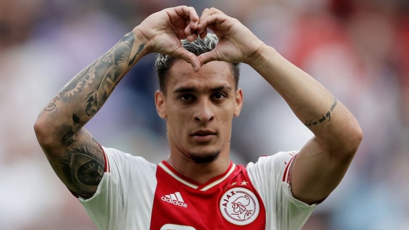 Manchester United yaguze rutahizamu Anthony wayihenze cyane