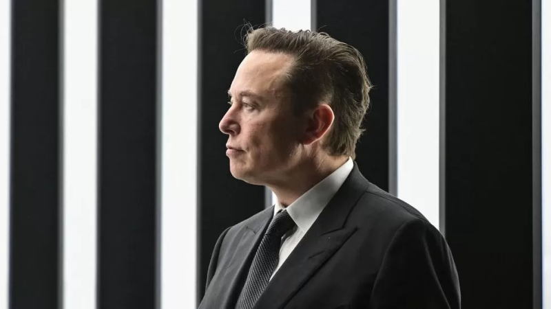 Elon Musk yaguze Twitter akayabo ahita akora udushya 