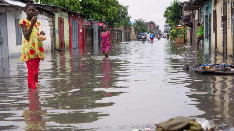 Tshisekedi yatangaje icyunamo cy'iminsi itatu kubera abarenga 100 bapfuye i Kinshasa