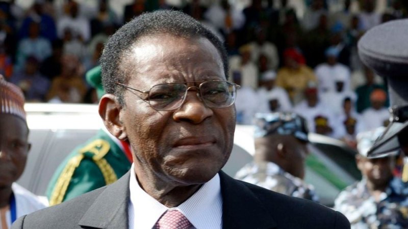 Umuhungu wa Perezida yafunzwe azira kugurisha indege y'igihugu mu ibanga