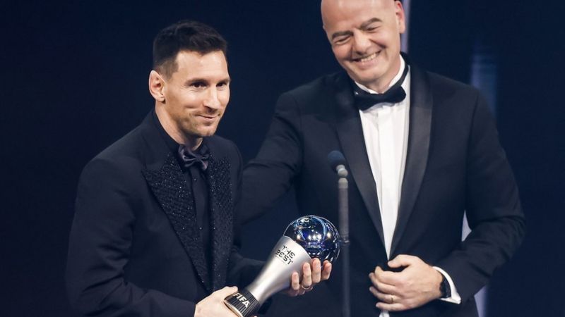 Messi yatowe nk'umukinnyi mwiza ku isi wa FIFA ku nshuro ye ya karindwi