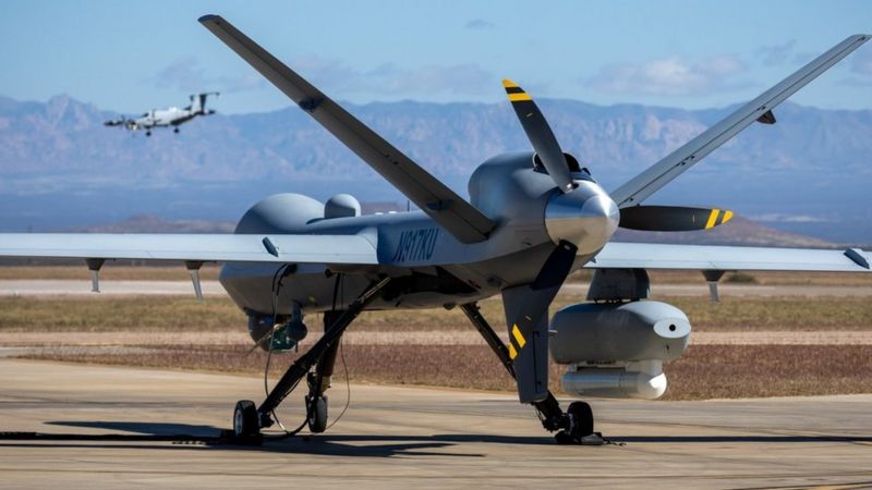 Indege y'Intambara y'Uburusiya yagonze Drone ya Amerika iyita mu mazi