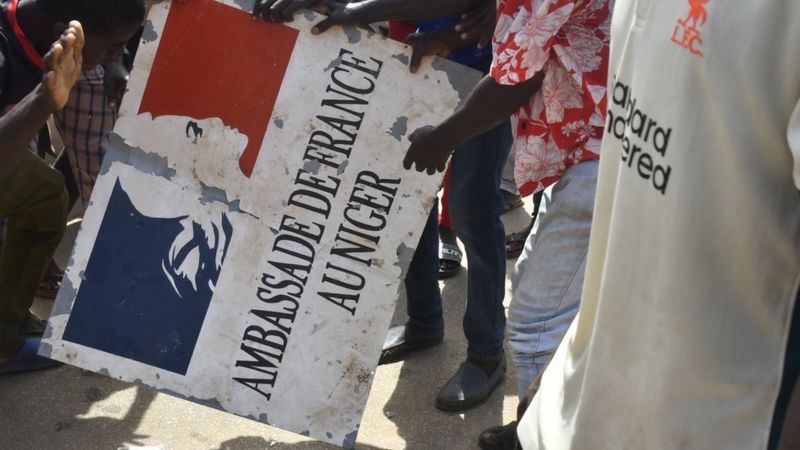 Ambasaderi w'Ubufaransa yanze kuva muri Niger nyuma yo guhabwa amasaha 48