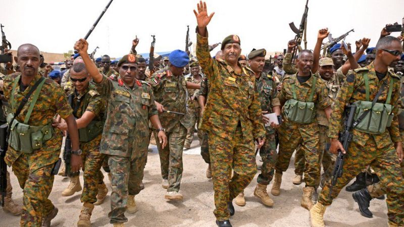 Umukuru w'igisirikare cya Sudan avuga ko yiteguye ibiganiro by'amahoro