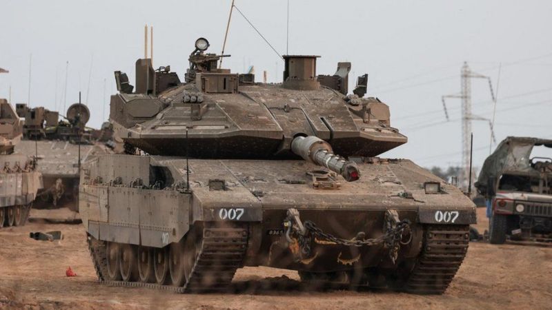 Isiraheli yagabye ibitero kuri Hamas muri Gaza ikoresheje ibimodoka bikaze