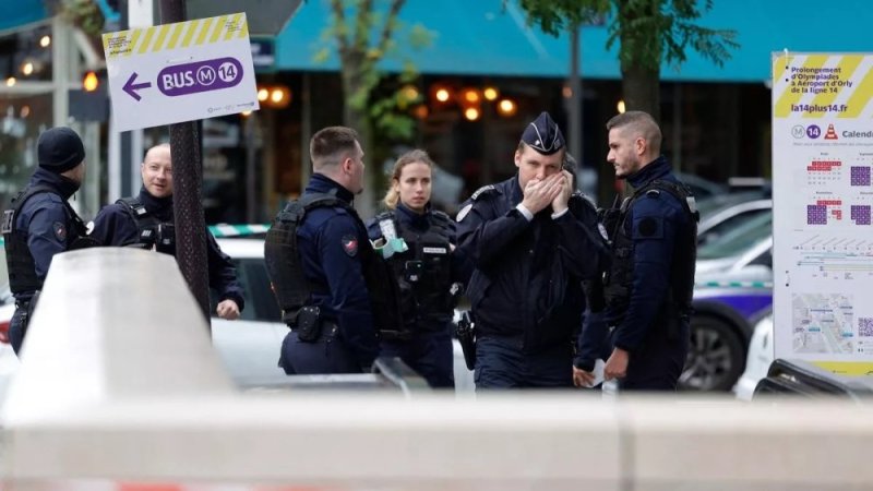 Paris: Polisi yarashe umugore wavugije induru igakeka ko ari icyihebe