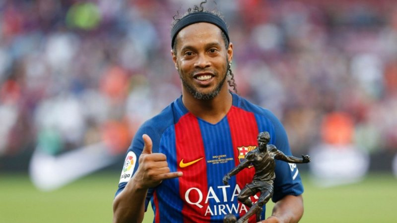 Leta ya Brazil igiye gufatira imitungo ya Ronaldinho kubera amadeni