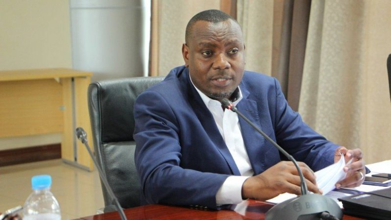 Ukuri ku mpamyabumenyi mpimbano zishinjwa Dr. Isaac MUNYAKAZI