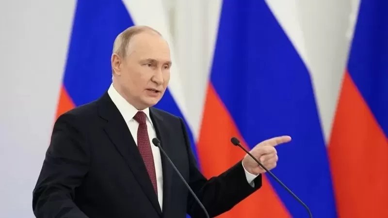 "Ingabo zacu zikoresha ibitwaro by'ubumara ziryamiye amajanja”-Perezida Putin aburira Uburengerazuba bw'isi