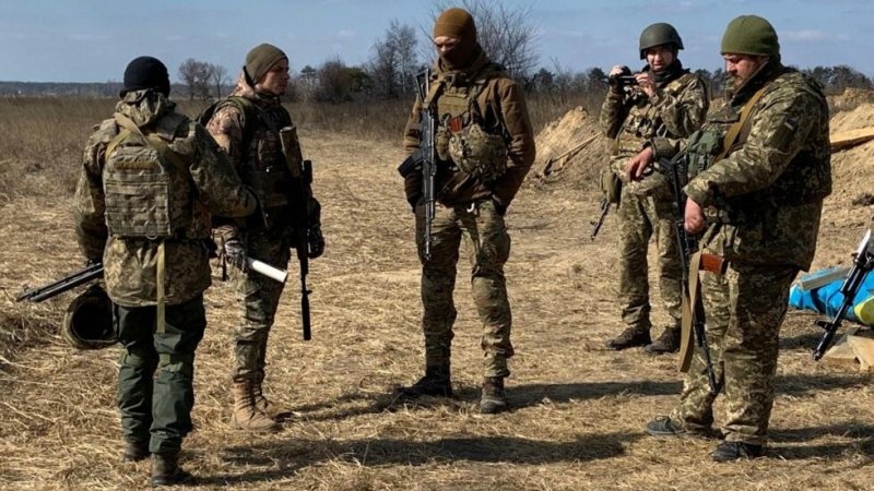 Amerika ishobora kohereza intwaro zirasa kure muri Ukraine
