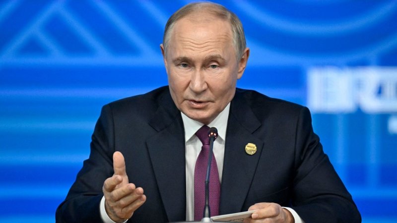 Perezida Putin yaburiye ibihugu biri gutanga intwaro ngo u Burusiya buterwe