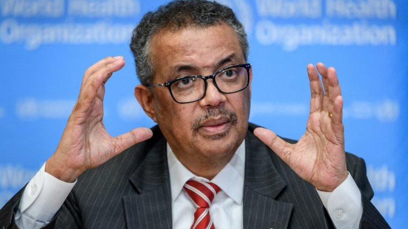 Umuyobozi Mukuru wa OMS yarokotse ibitero Israel yagabye muri Yemen