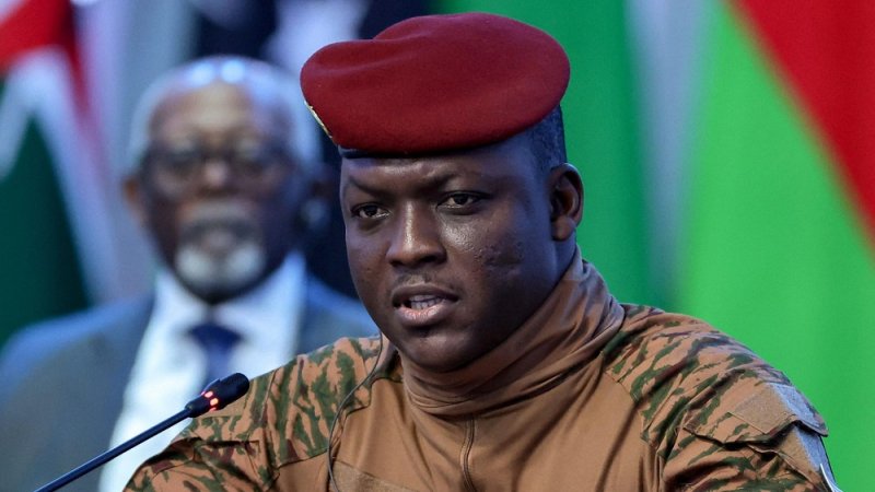 Burkina Faso: Perezida Traore yababariye abasirikare bashatse guhirika ubutegetsi