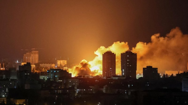 U Burusiya bwagabye igitero cya 'drone' i Kyiv gihitana bane